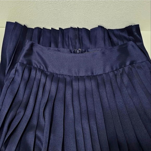 Banana Republic Navy Blue Satin Pleated Midi Skirt - Picture 8 of 16